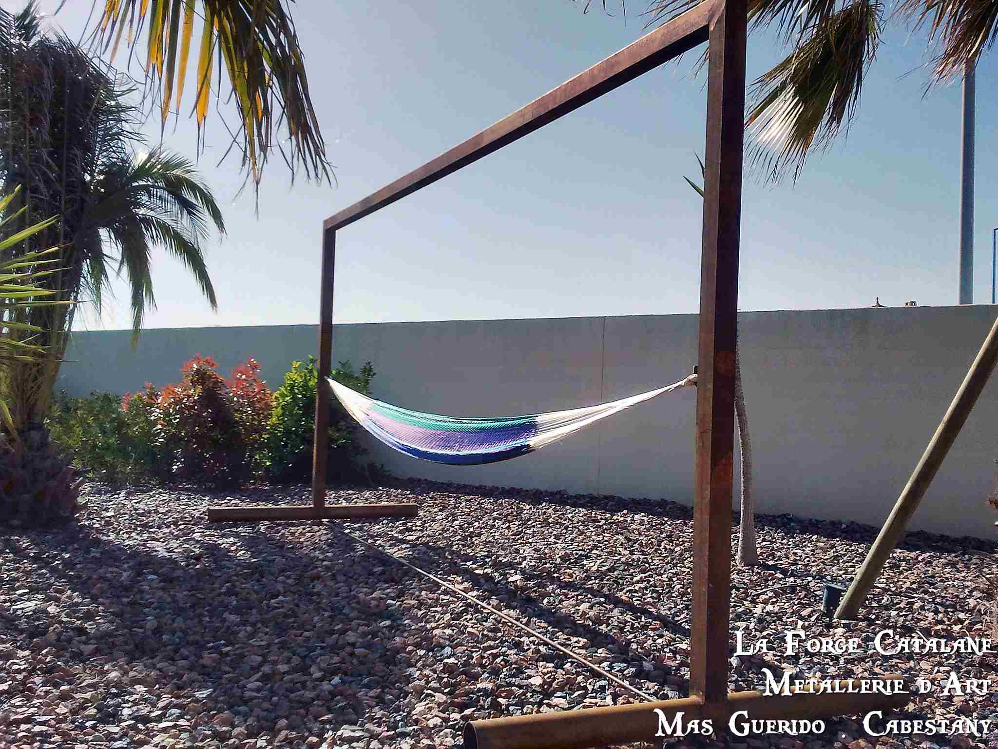 Structure support hamac fer Forge Catalane Cabestany.jpg